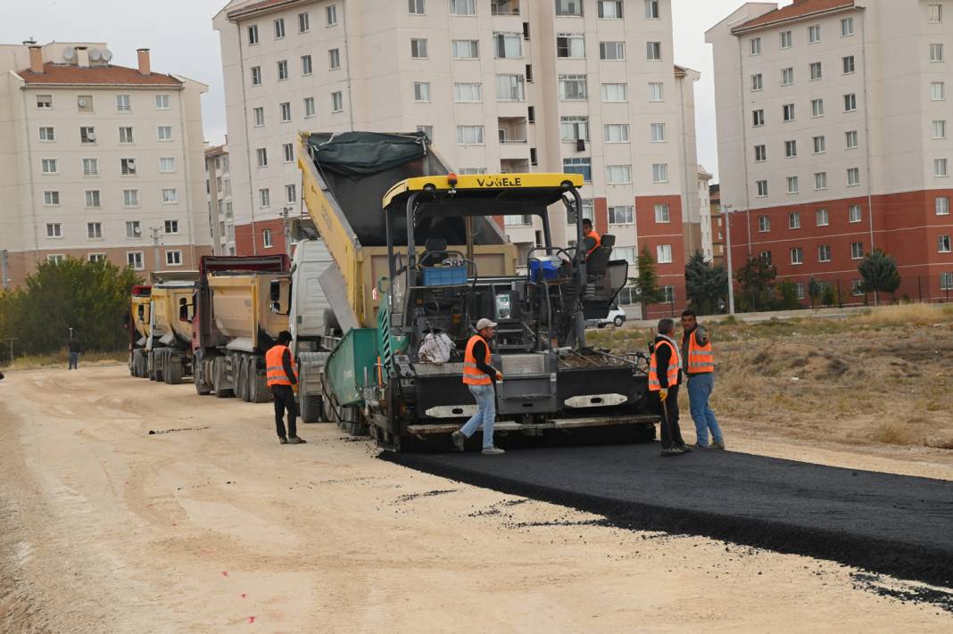 Konya’nın en büyük mahallesinde ulaşım konforu arttı 9